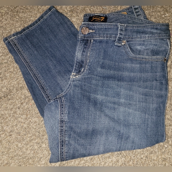 Seven7 Pants & Jumpsuits Seven 7 Luxe Denim Capri Sz 8 Denim Capri 18 Womens Capri 18 Jean